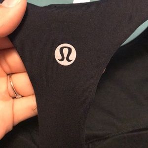 Lululemon tank size 4